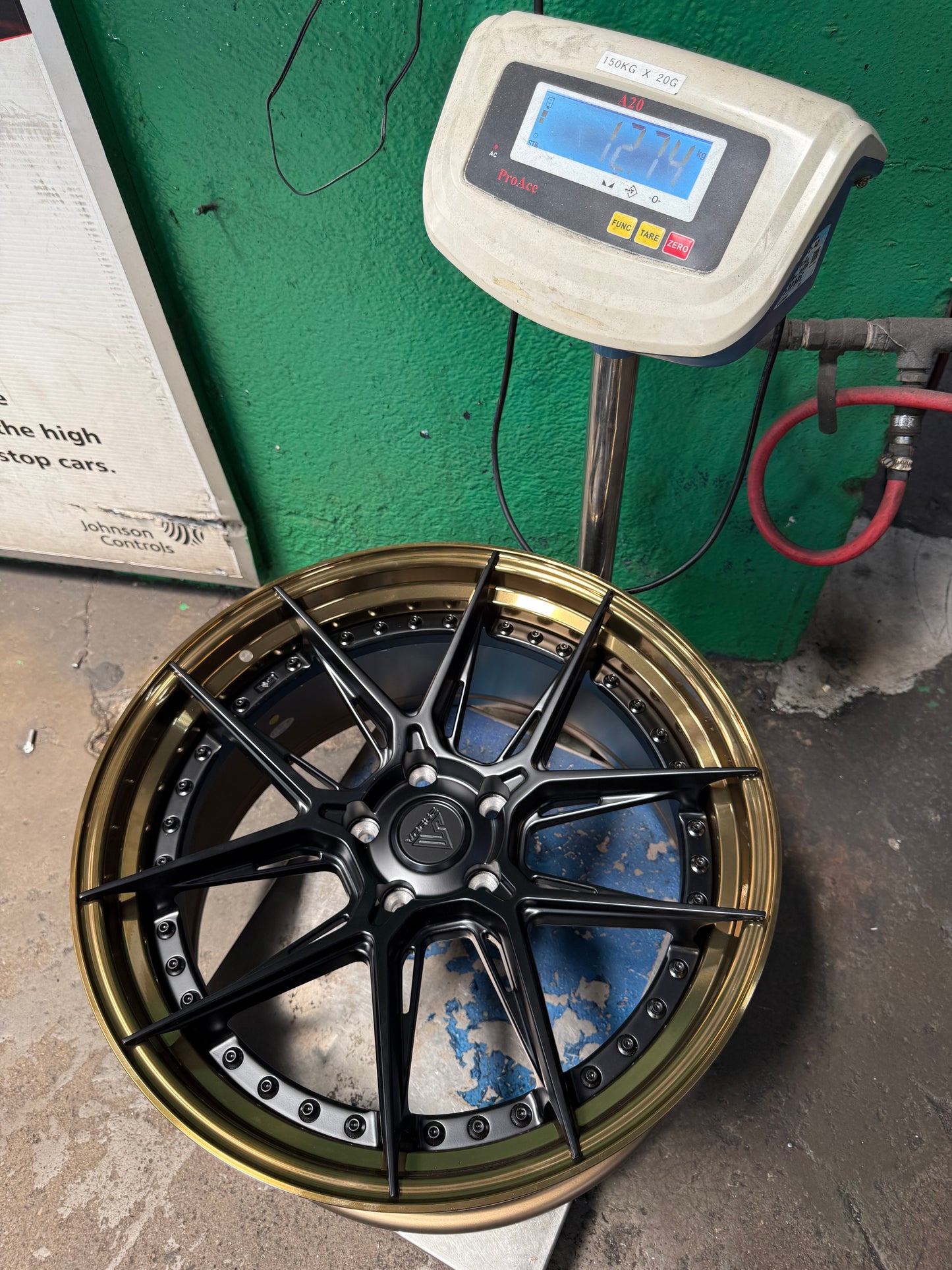 New 20x8.5 ET33 20x10 ET40 Vogue Wheel X01 (4 wheel) 5x120 Black Gold
