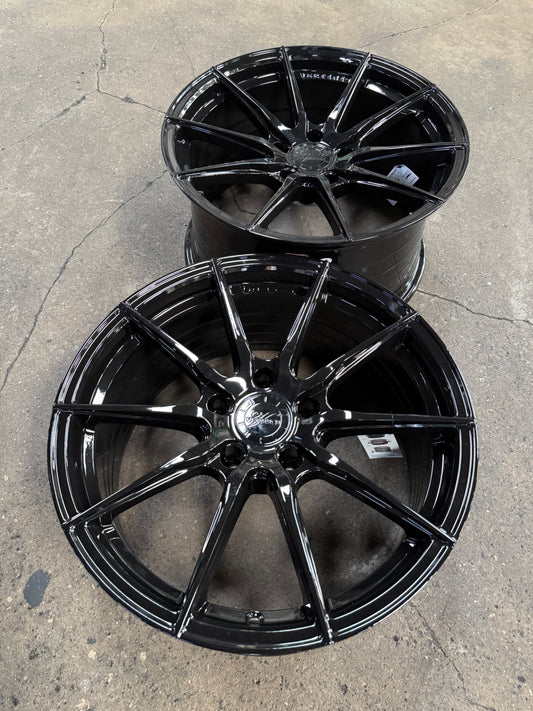 New 18x8.5 ET32 18x9.5 ET37 Vertini RFS1.1 (4 wheels) Black 5X120