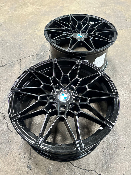 New 18X8J ET32 18X9J ET37 BMW Style 826M (4 wheels) Gloss Black 5X120