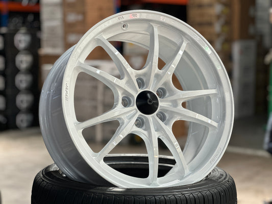 NEW 18X8.5 ET35 AOW MF10 Flow Formed Rim (4 Wheels) White 5X114.3