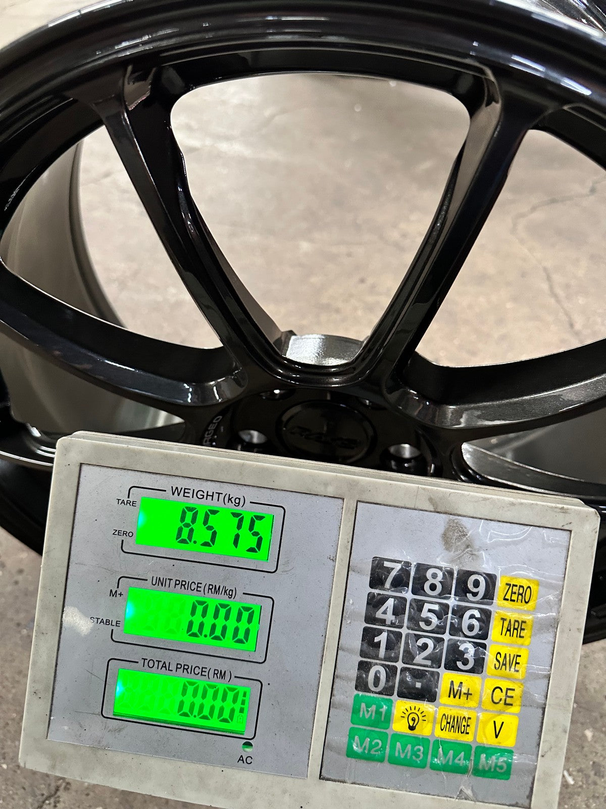 New 19X8.5 ET44 AOW Flow Formed ZE40 Rim (4 wheel) Gloss Gunmetal 5X112