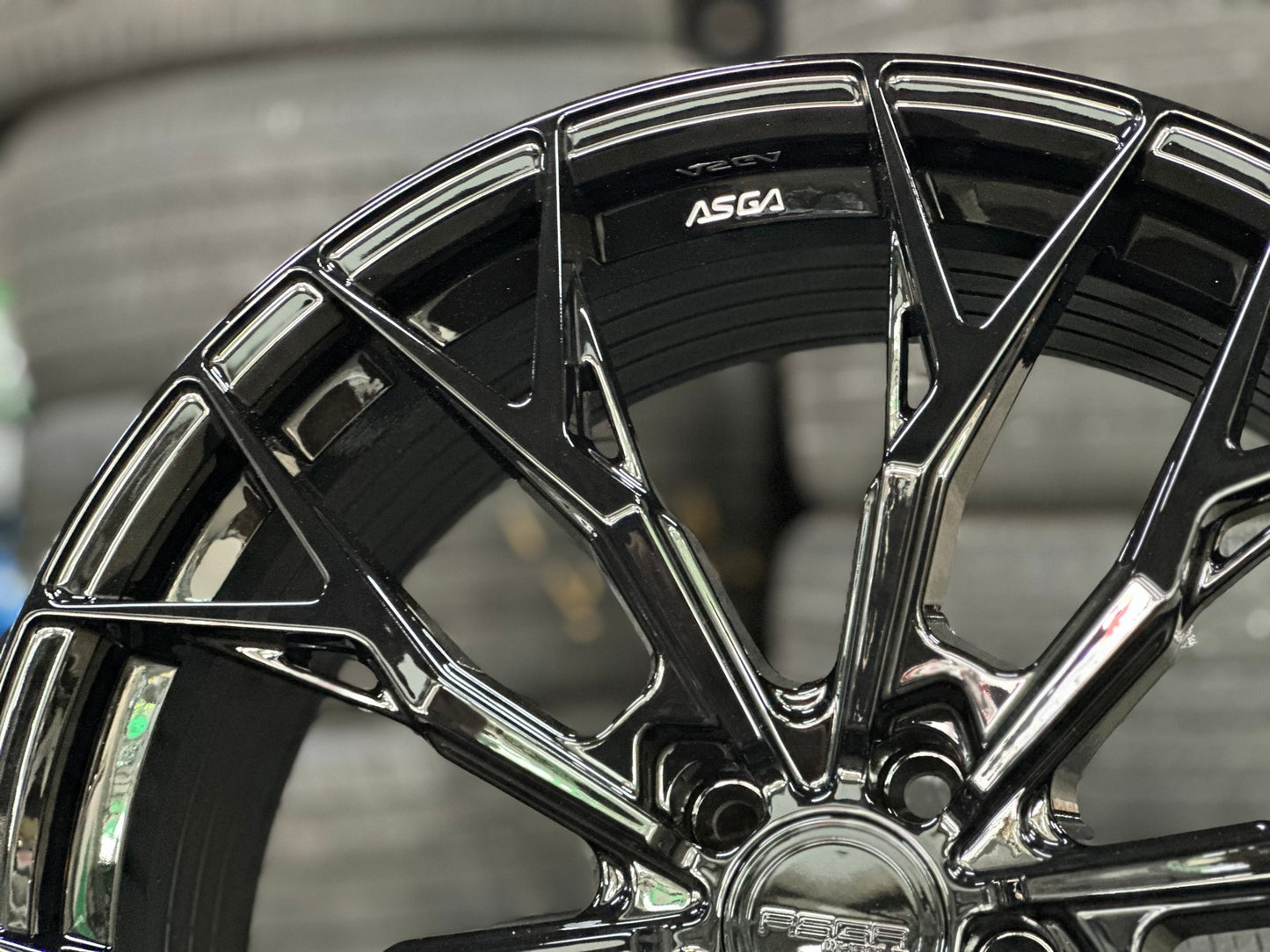 New 19X8.5 ET43 Asga ARF10 Rim (4 wheel) Gloss Black 5X108