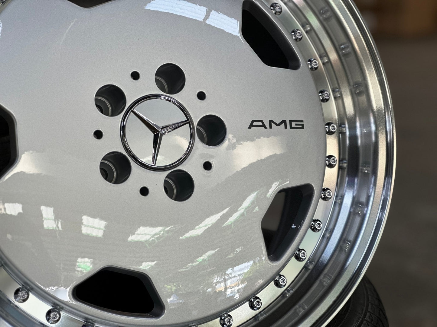 New 18X8.5 ET18 Mercedes Aero Classic Rim (4 wheel) Gloss Black 5X112