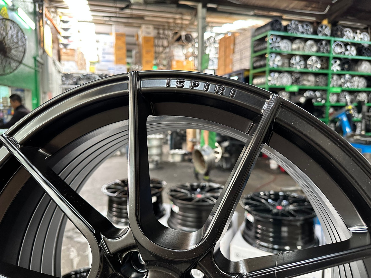 New 19X8.5 ET43 Ispiri FFP6 Rim (4 wheel) Matt Black 5X114.3