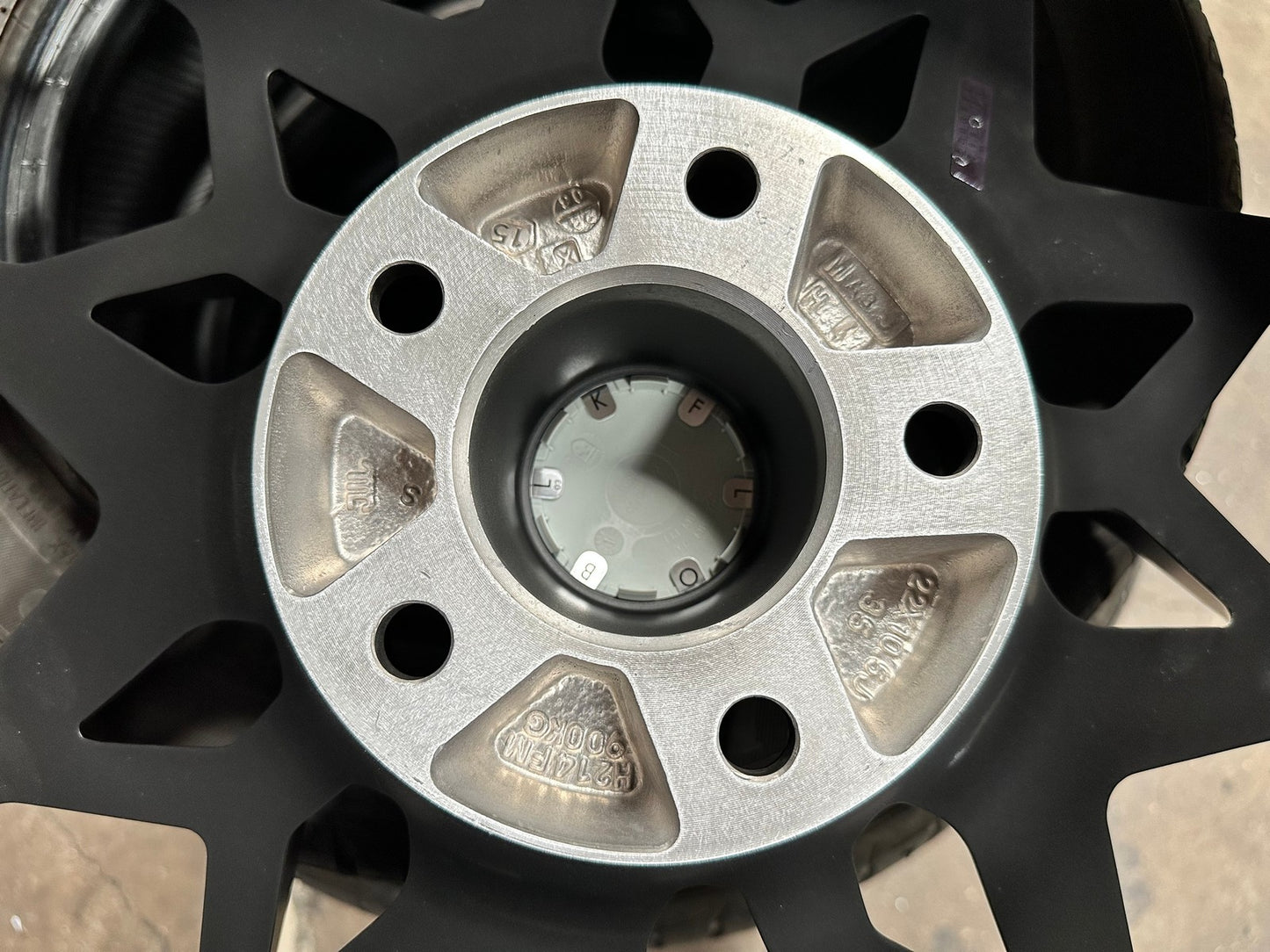 New 22X10.5 ET35 HRE FF10 Rim (4 wheel) Matt Black 5X120