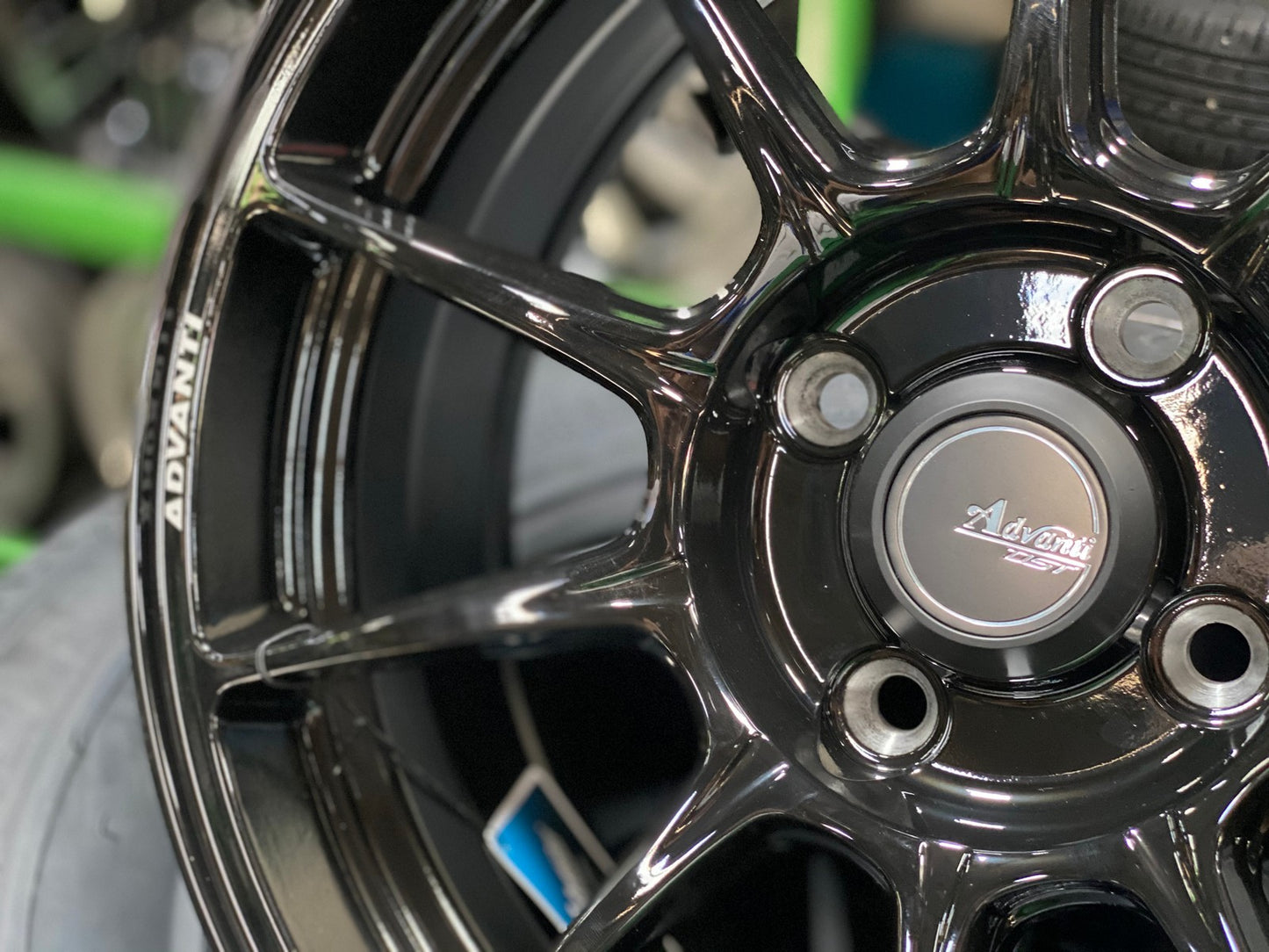 New 15X6.5 ET42 Advanti Aria Rim (4 wheel) Gloss Black 4X100