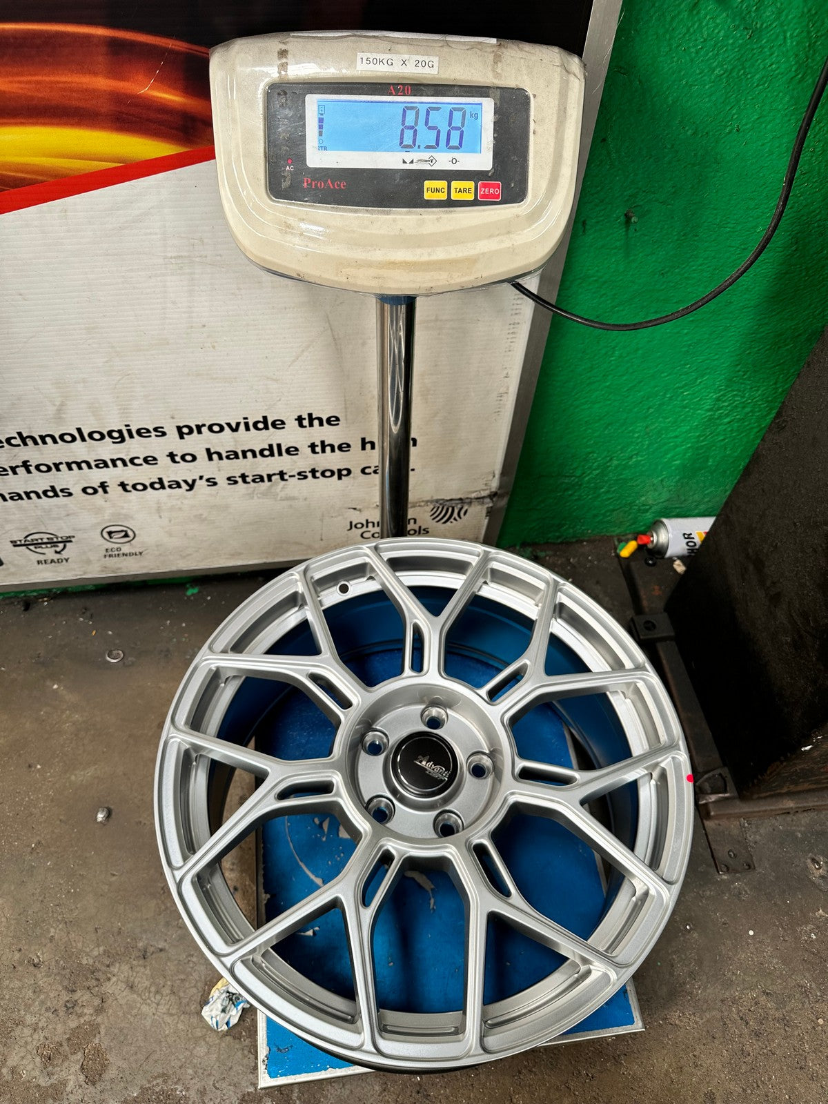 New 18X8.5 ET40 Advanti Asphalt Rim (4 wheel) Gloss Silver 5X114.3