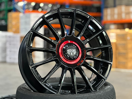 NEW 18X8 ET45 OZ Racing Superturismo Evoluzione Rim (4 wheel) Gloss Black 5X112