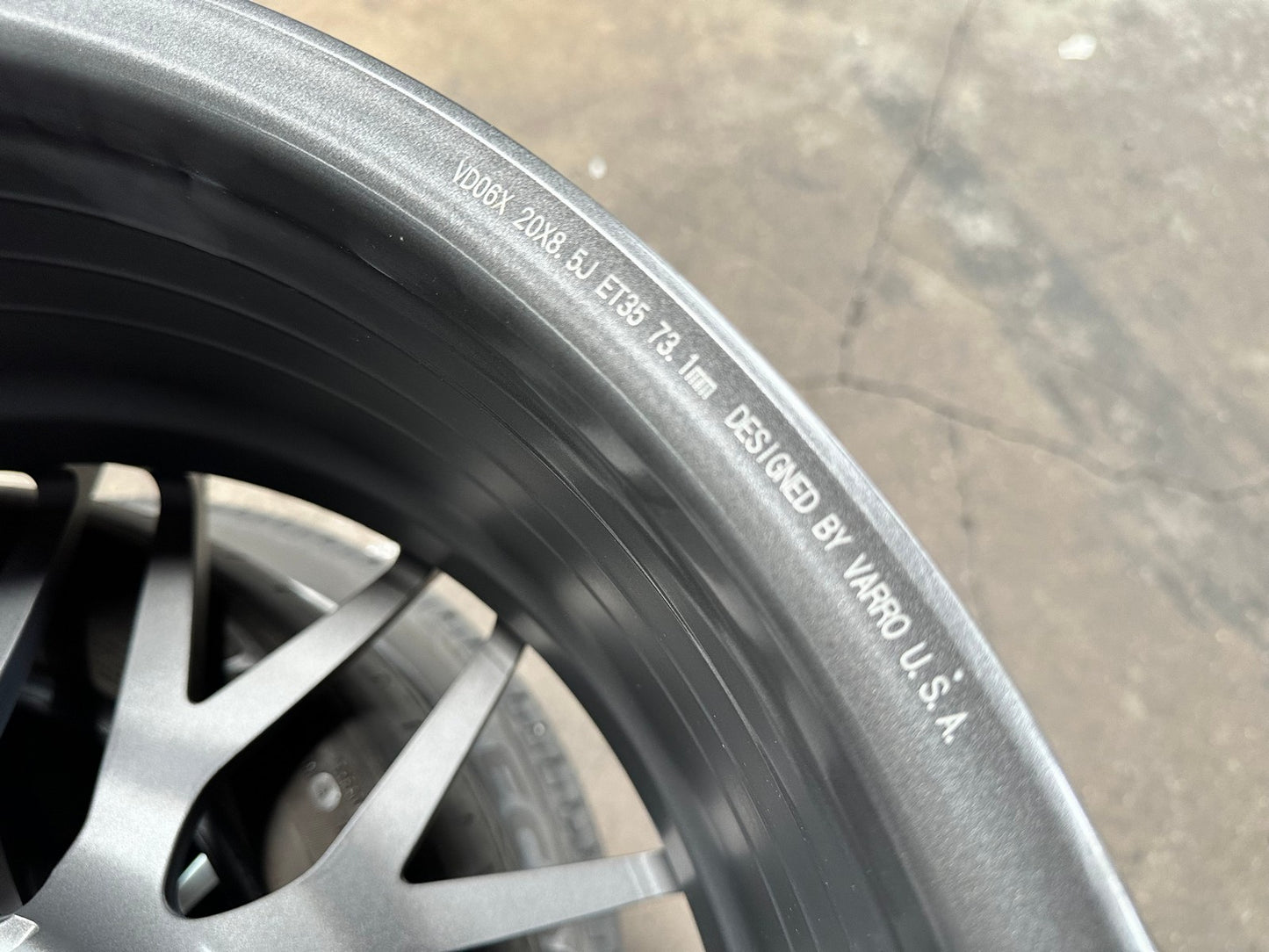 New 20X8.5 ET35 Varro VD06X Rim (4 wheel) Matt Gunmetal 5X112