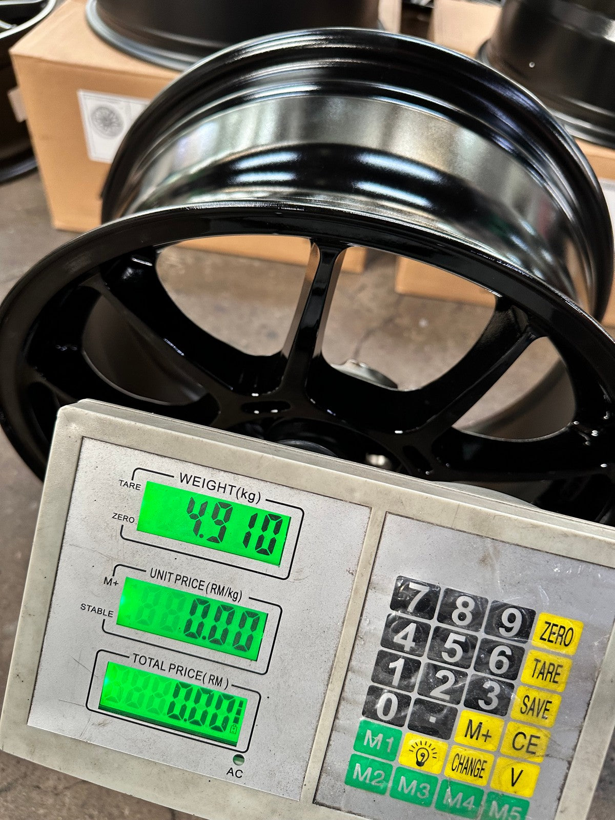 New 15X6.5 ET38 Lenso Venom 6 Rim (4 wheel) Gloss Black 4X100