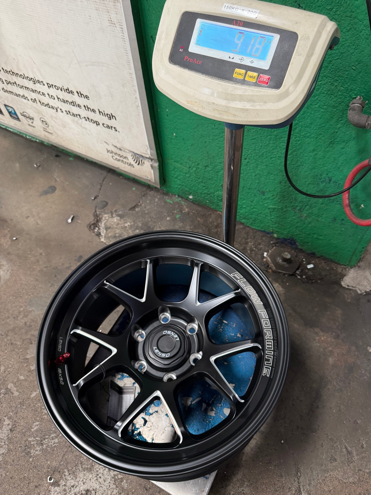 New 18X9 ET0 Lenso Venom 6 Rim (4 wheel) Matt Black 6X139.7