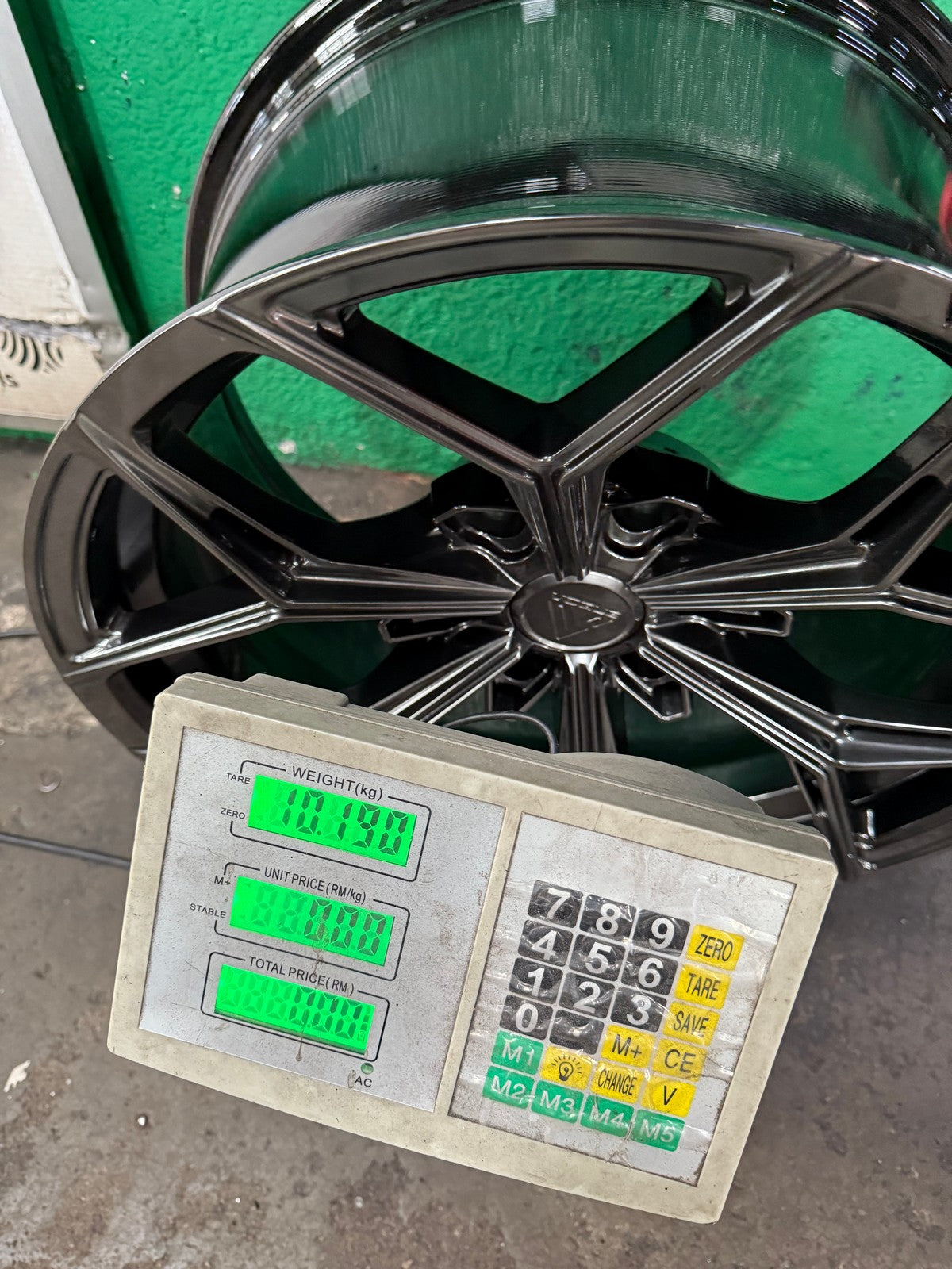 New 18X9 ET15 Vogue VWF10 SUV Rim (4 wheel) Hyper Black 6X139.7