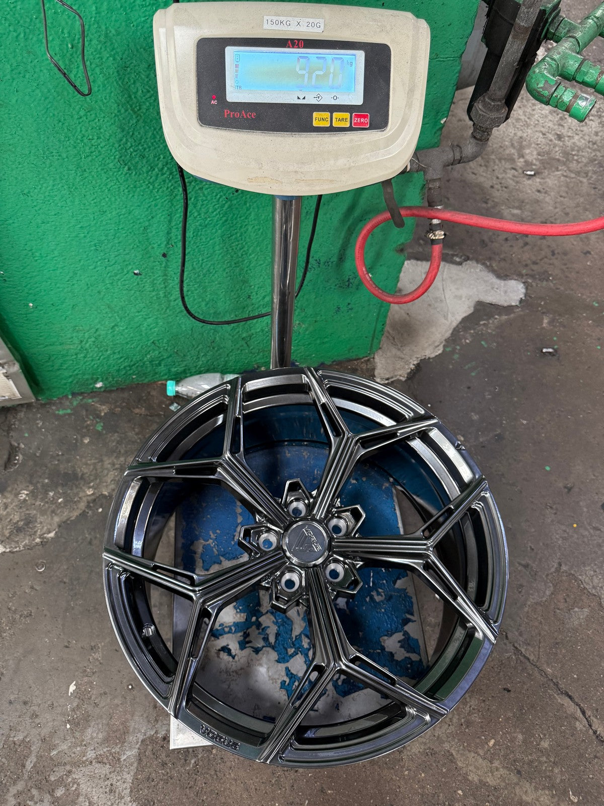 New 19X8.5 ET40 Vogue VWF 128 Rim (4 wheel) Hyper Black 5X108