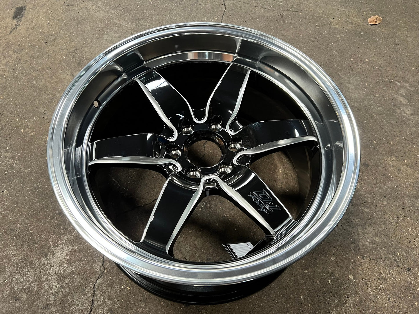 New 18X9.5 ET25 Lenso D1 Racing Rim (4 wheel) Gloss Black 6X114.3