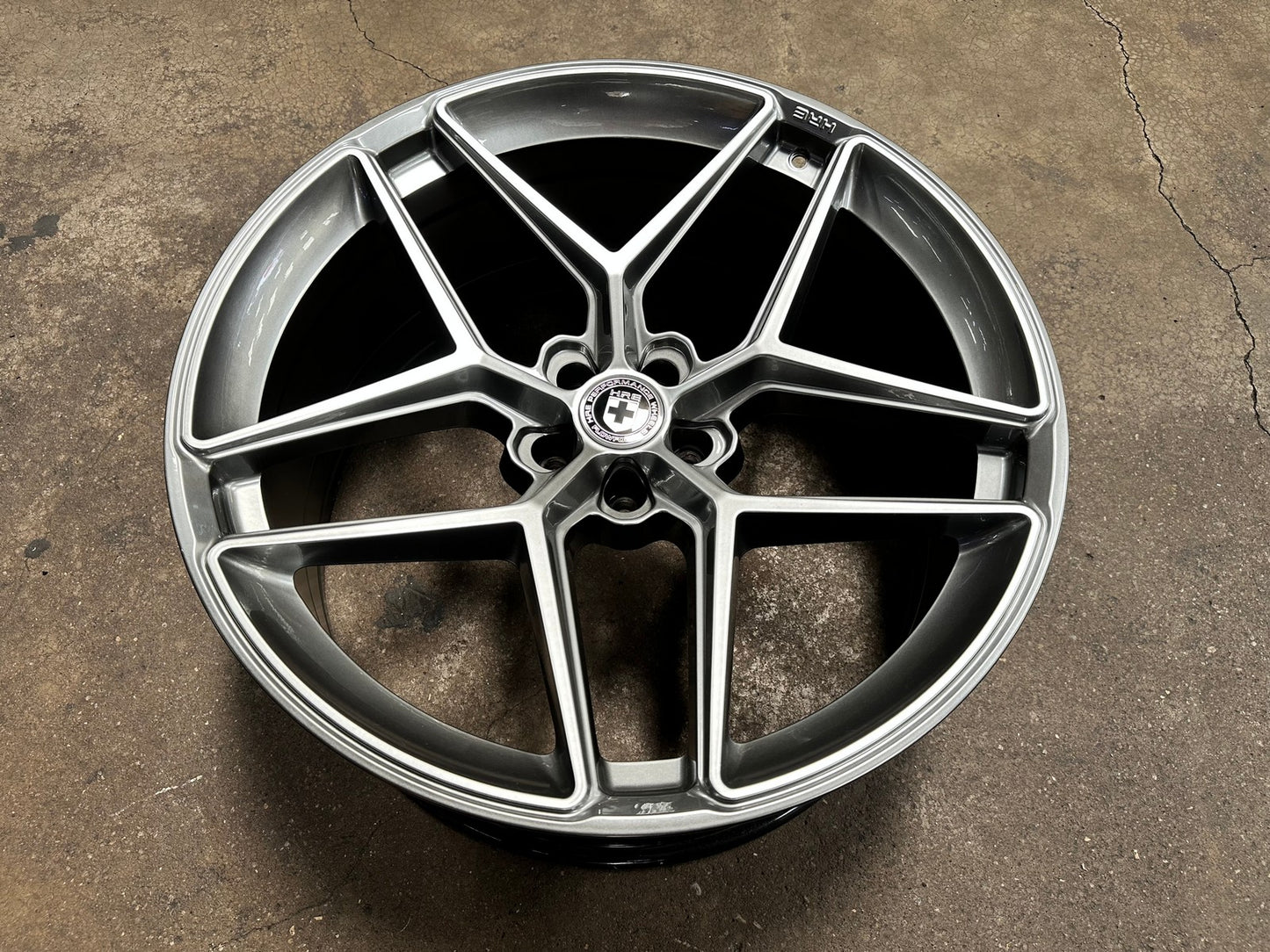 New 22X10.5 ET10 HRE F11 Rim (4 wheel) Gloss Silver 5X112