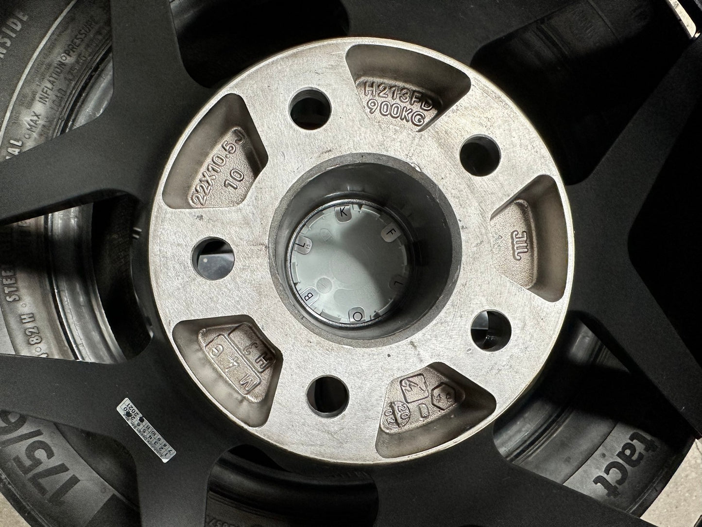 New 22X10.5 ET10 HRE F11 Rim (4 wheel) Gloss Silver 5X112