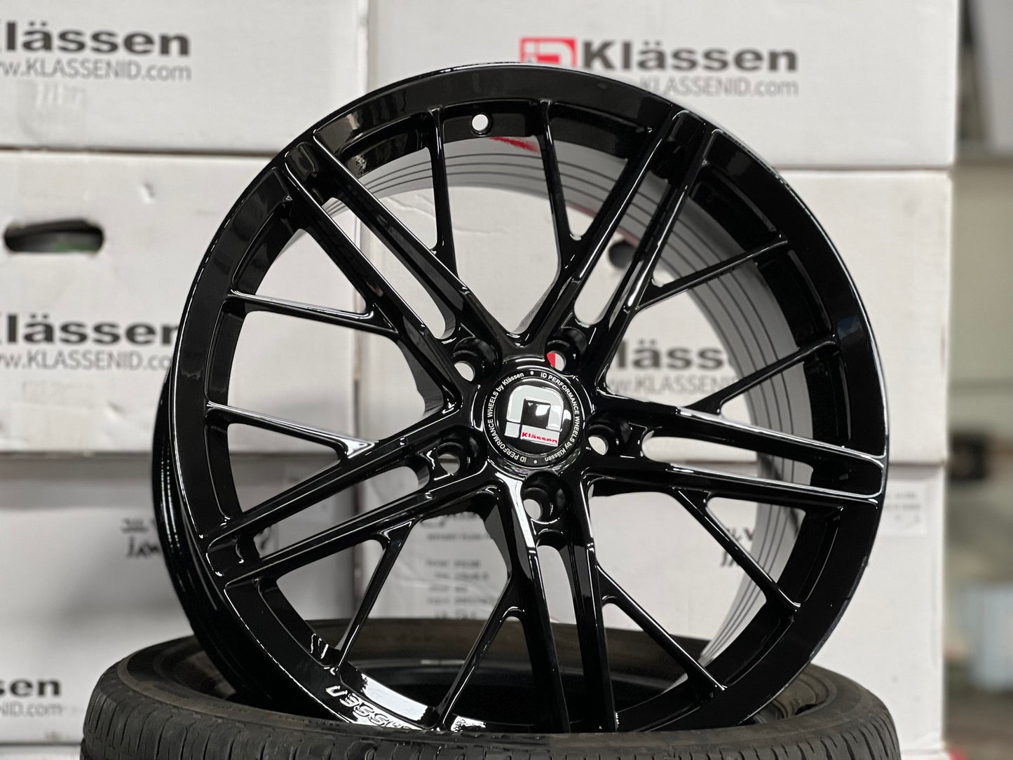 New 18X8.5 ET43 Klassen ID F53R Rim (4 wheel) Gloss Black 5X112