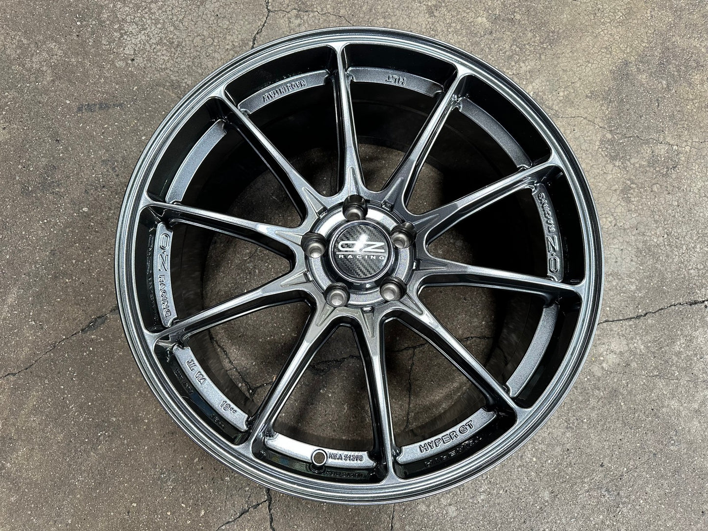New 19X10 ET32 OZ Racing Hyper GT Rim (4 wheel) Gloss Gunmetal 5X112