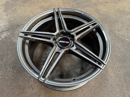 New 19X8.5 ET43 Motec MCT1 Rim (4 wheel) Gloss Gunmetal 5X112