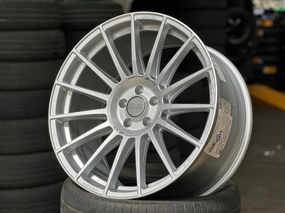New 21X10.5 ET28 OZ Racing Superturismo Rim (4 wheel) Matt Silver 5X112