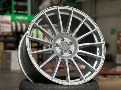 New 21X10.5 ET28 OZ Racing Superturismo Rim (4 wheel) Matt Silver 5X112