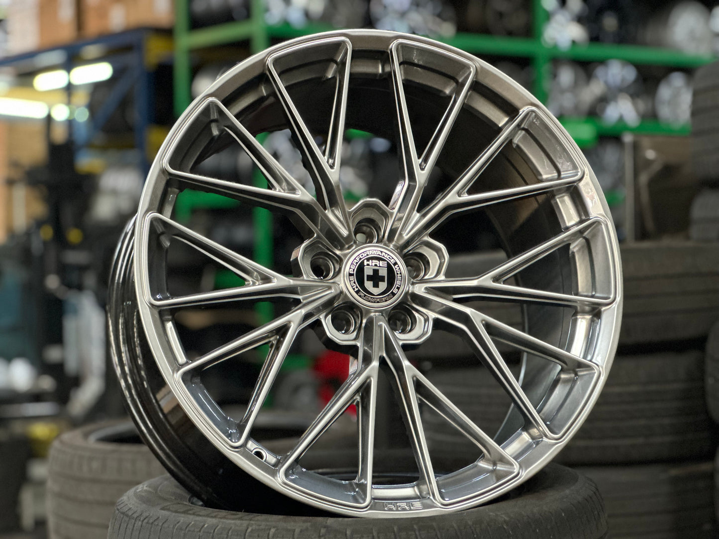 [Bundle] 20x9 ET25 HRE FF28 (2 wheel) 5x112 Liquid Metal
