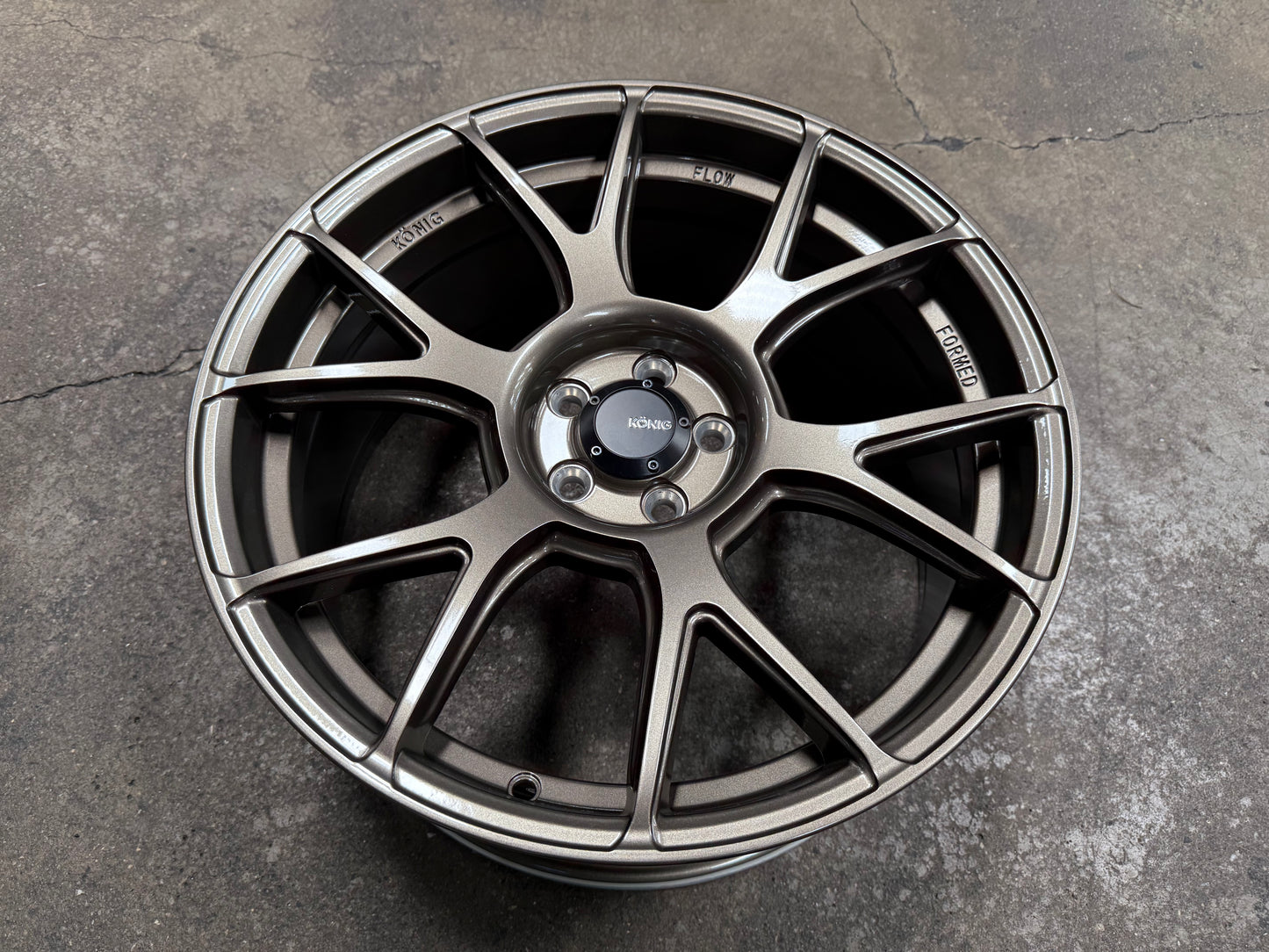 New 18x8.5 ET44 Konig Ampliform Rim (4 wheel) Bronze 5x100