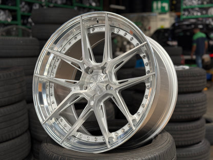 New 20x8.5 ET33 20x10 ET40 Vogue Wheel X01 (4 wheel) 5x120 Silver