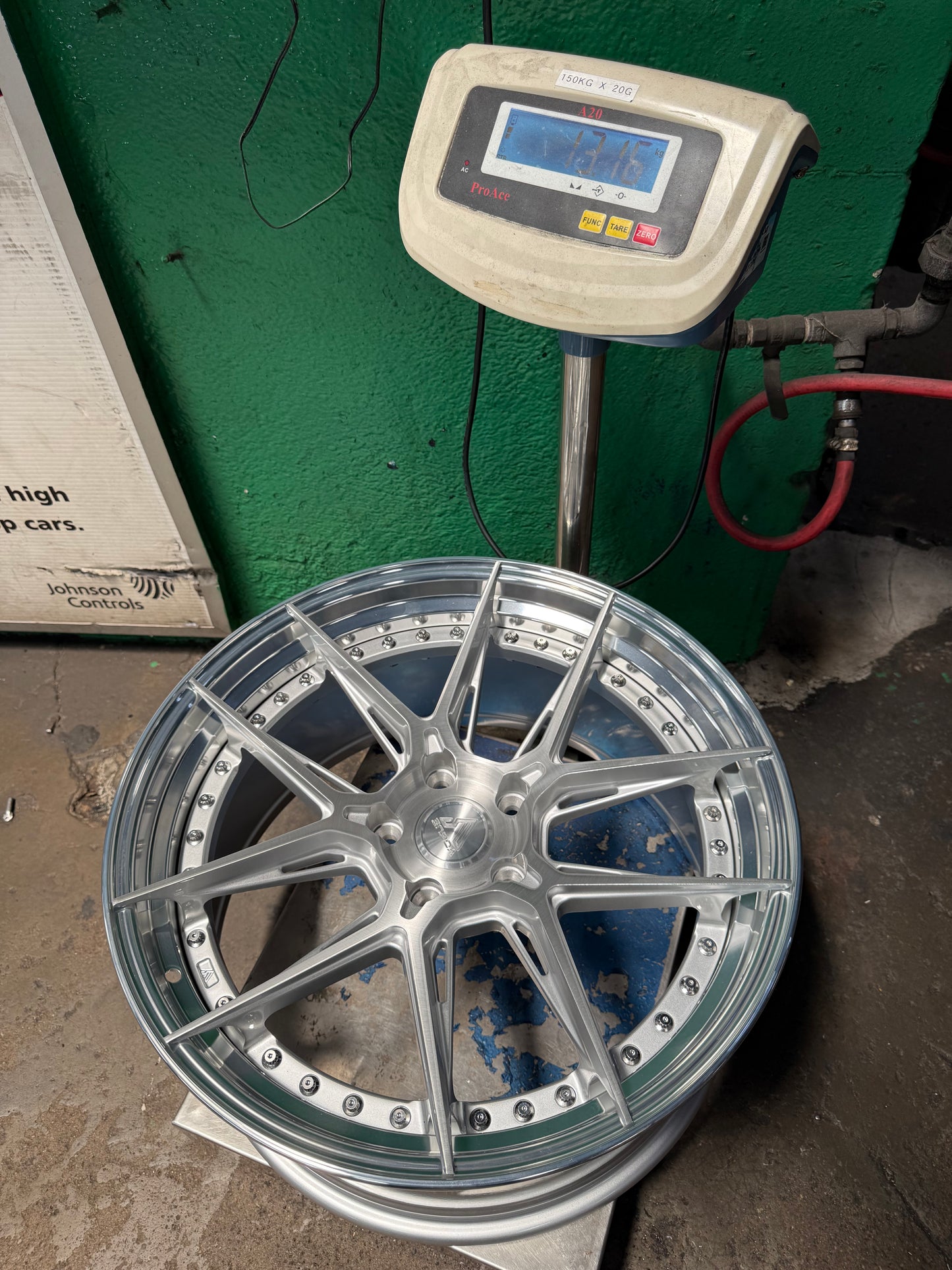 New 20x8.5 ET33 20x10 ET40 Vogue Wheel X01 (4 wheel) 5x120 Silver