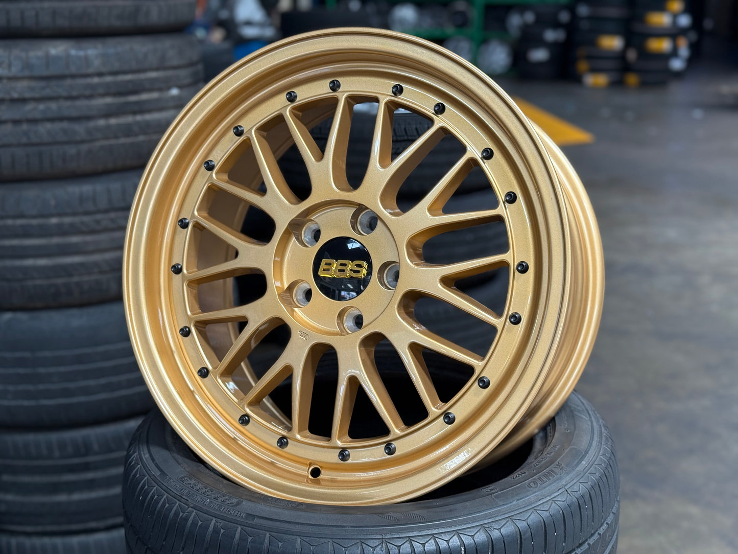 NEW 18X8 ET42 AOW LM Flow Formed Rim (4 Wheel) Light Gold 5X112
