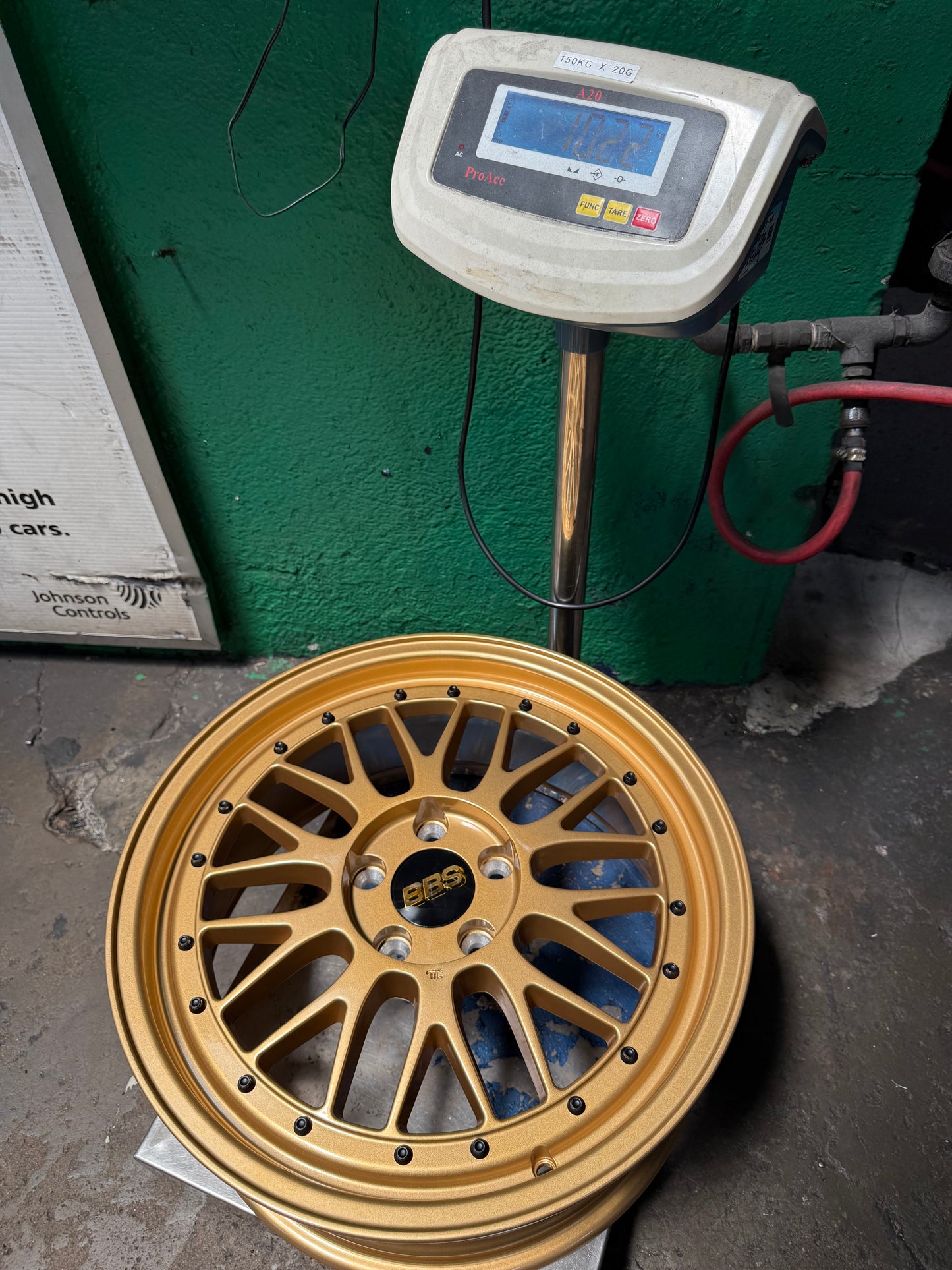 NEW 18X8 ET42 AOW LM Flow Formed Rim (4 Wheel) Light Gold 5X112