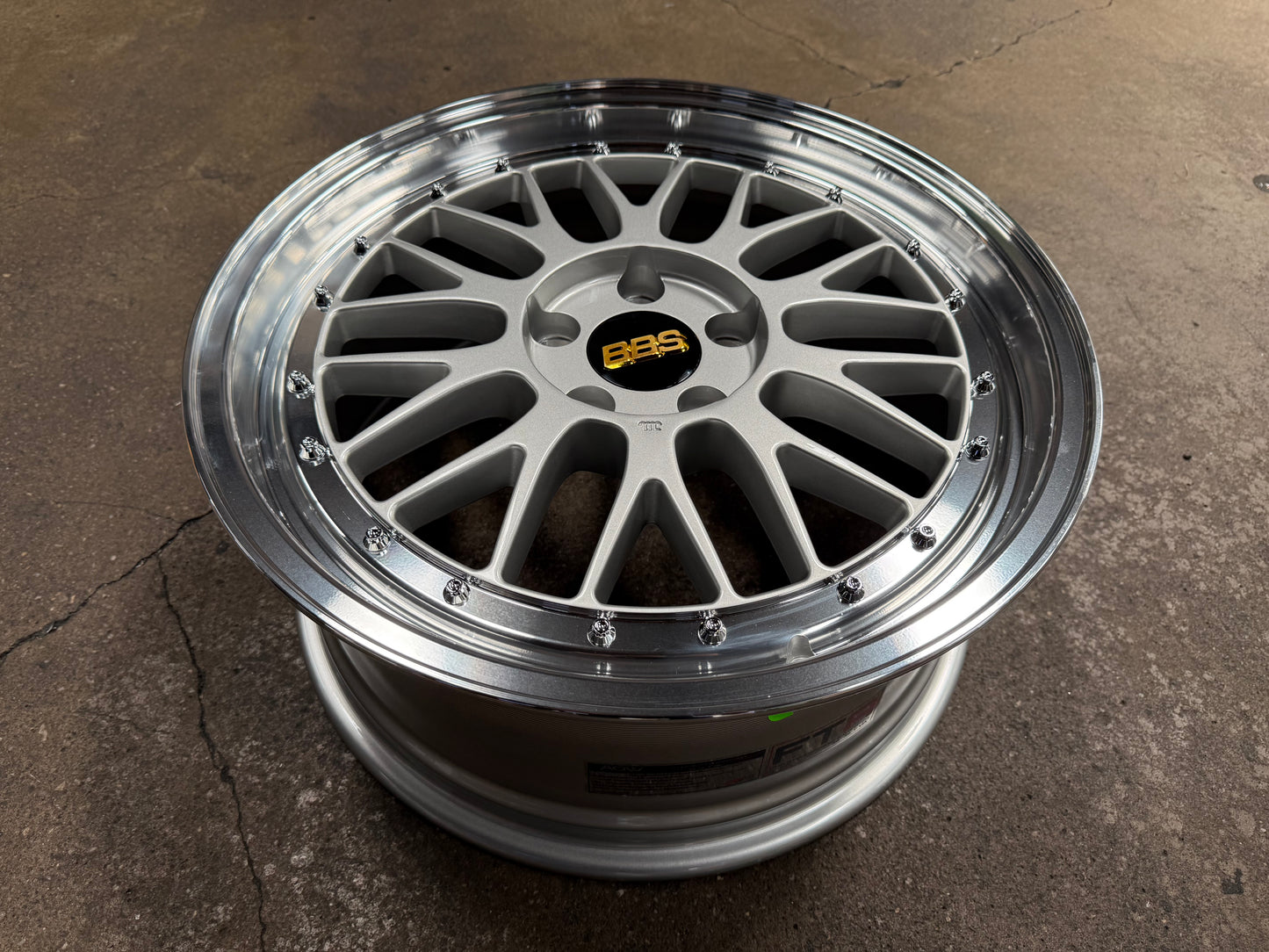 NEW 18X8 ET42 AOW LM Flow Formed Rim (4 Wheel) Silver Polished Lip 5X112