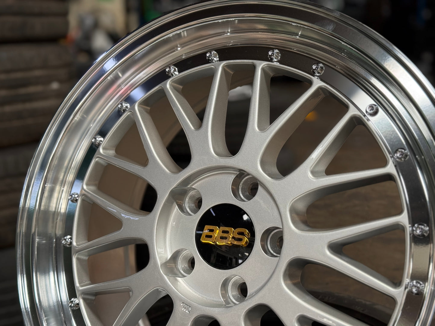 NEW 18X8 ET42 AOW LM Flow Formed Rim (4 Wheel) Silver Polished Lip 5X112