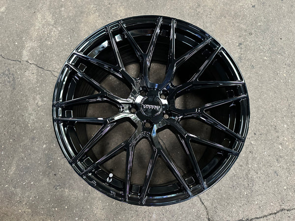 New 20x8.5 ET30 20x10 ET38 Varro VD06X (4 wheel) 5x112 Gloss Black