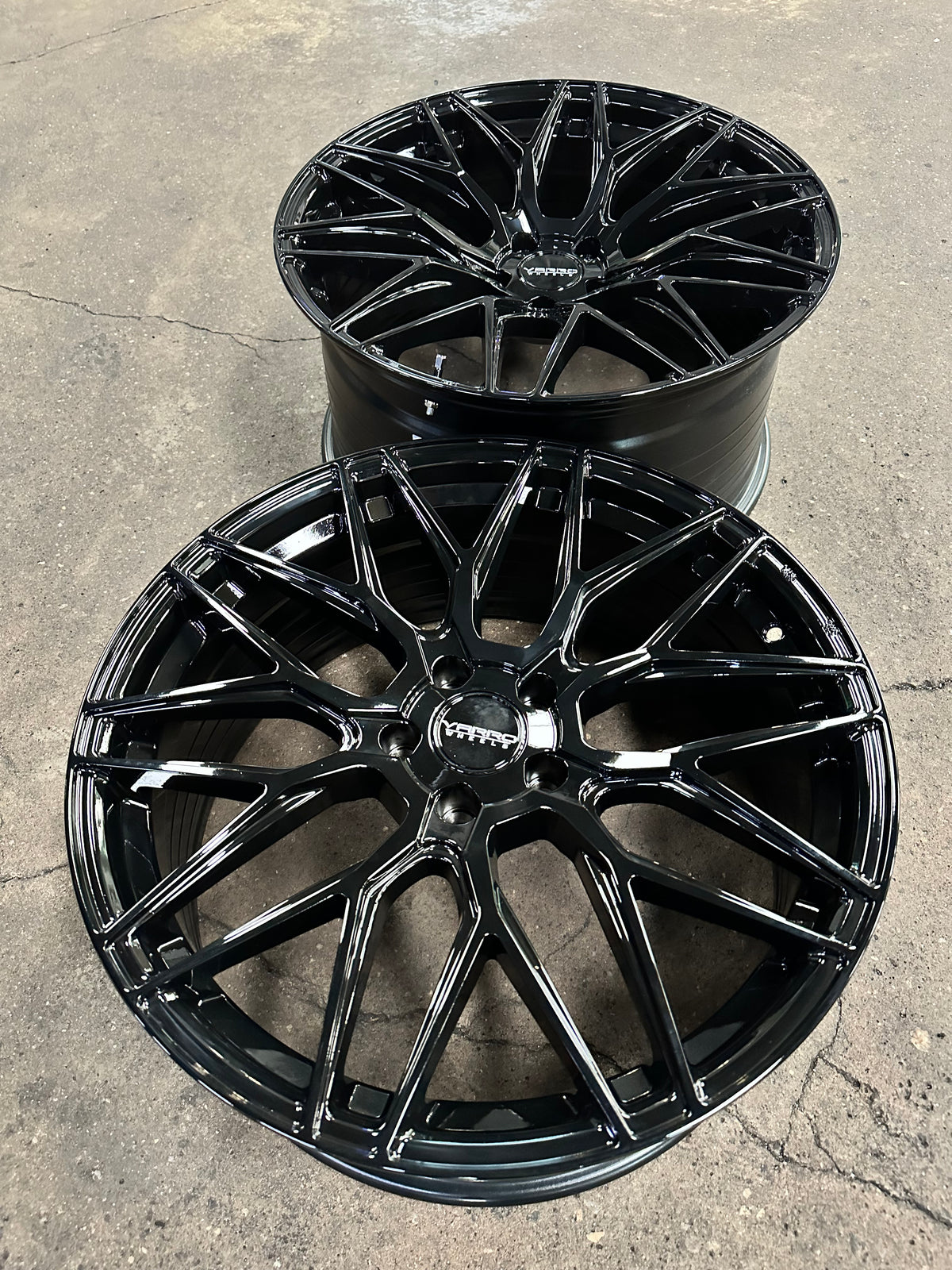 New 20x8.5 ET30 20x10 ET38 Varro VD06X (4 wheel) 5x112 Gloss Black