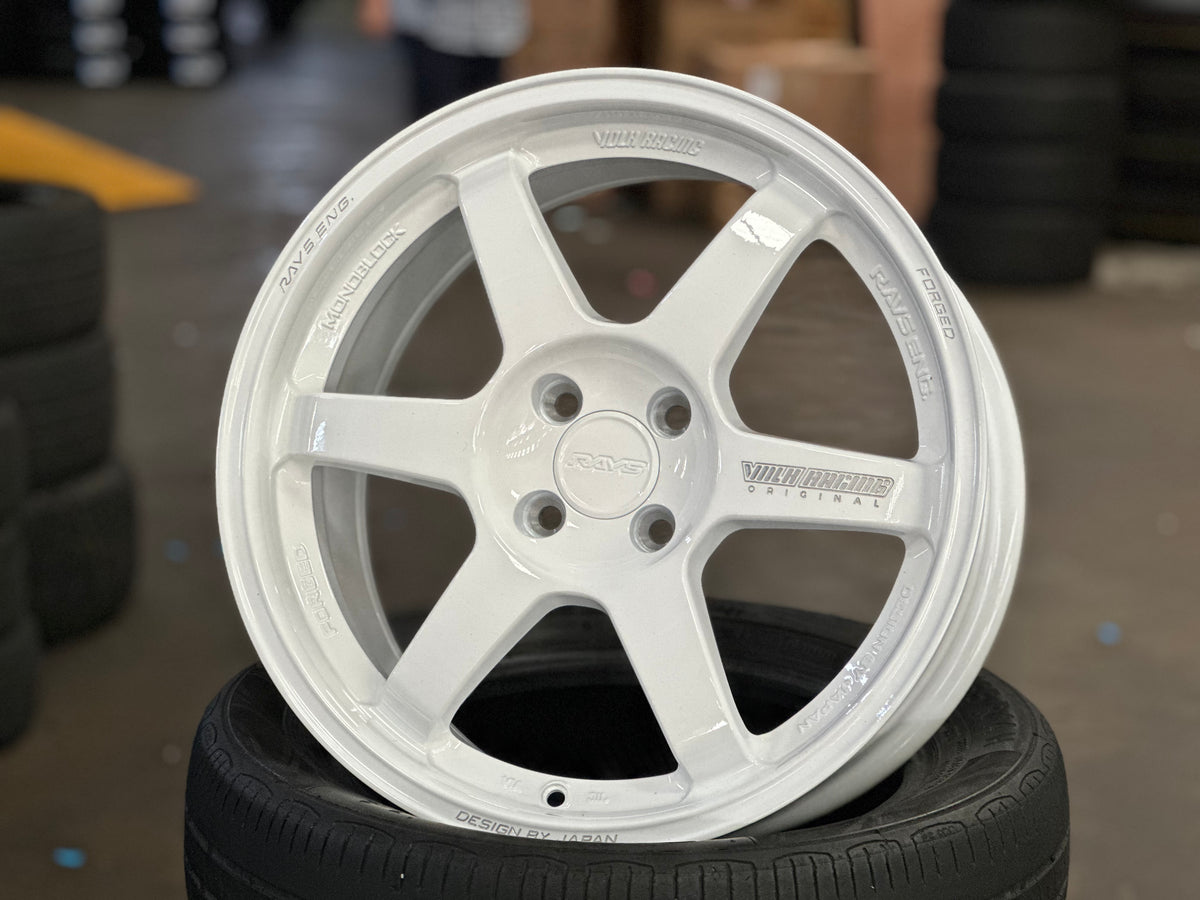 New 17X8 ET40 AOW TE37 Rim (4 wheel) Gloss White 4X100