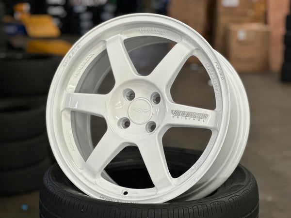 New 17X8 ET40 AOW TE37 Rim (4 wheel) Gloss White 4X100