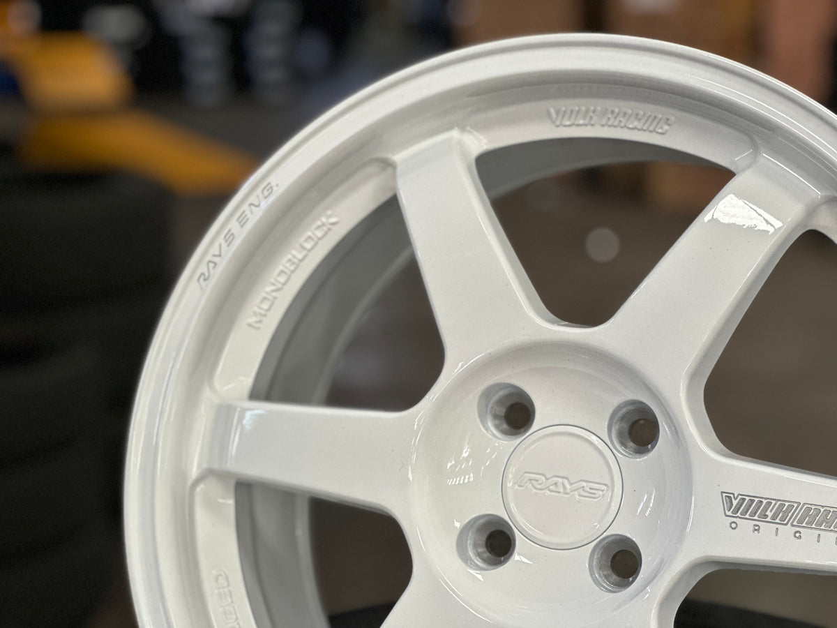 New 17X8 ET40 AOW TE37 Rim (4 wheel) Gloss White 4X100