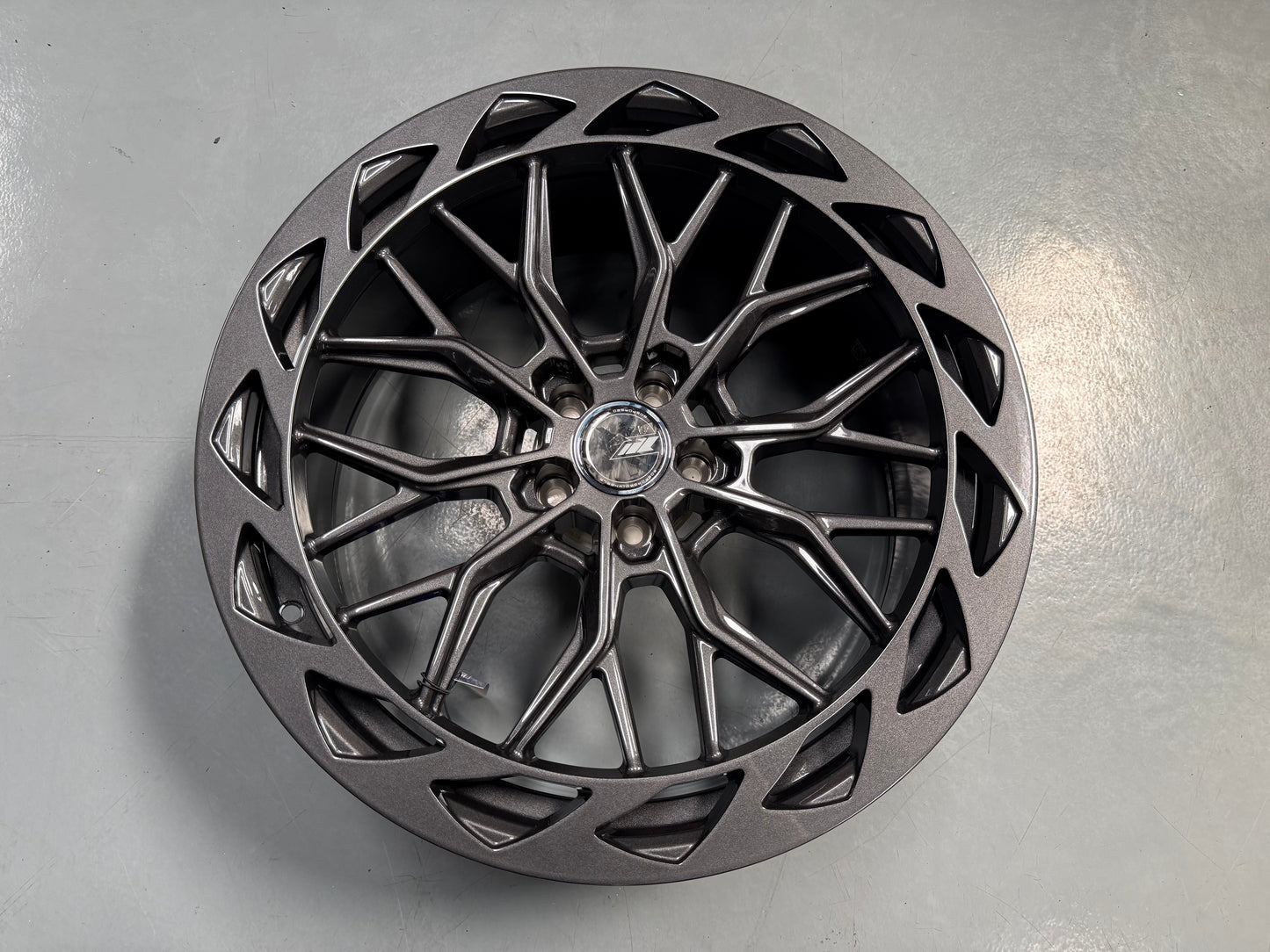 New 20x9 ET35 305Forged FF8 (4 wheel) 5x108 Gun Metal