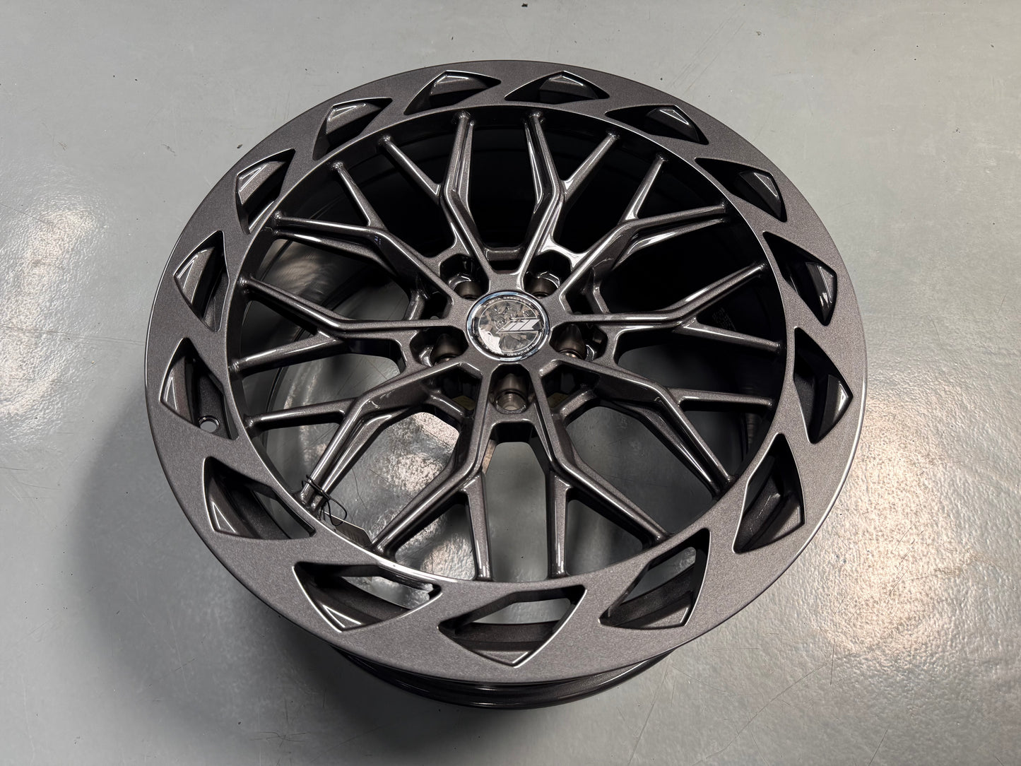 New 20x9 ET35 305Forged FF8 (4 wheel) 5x108 Gun Metal
