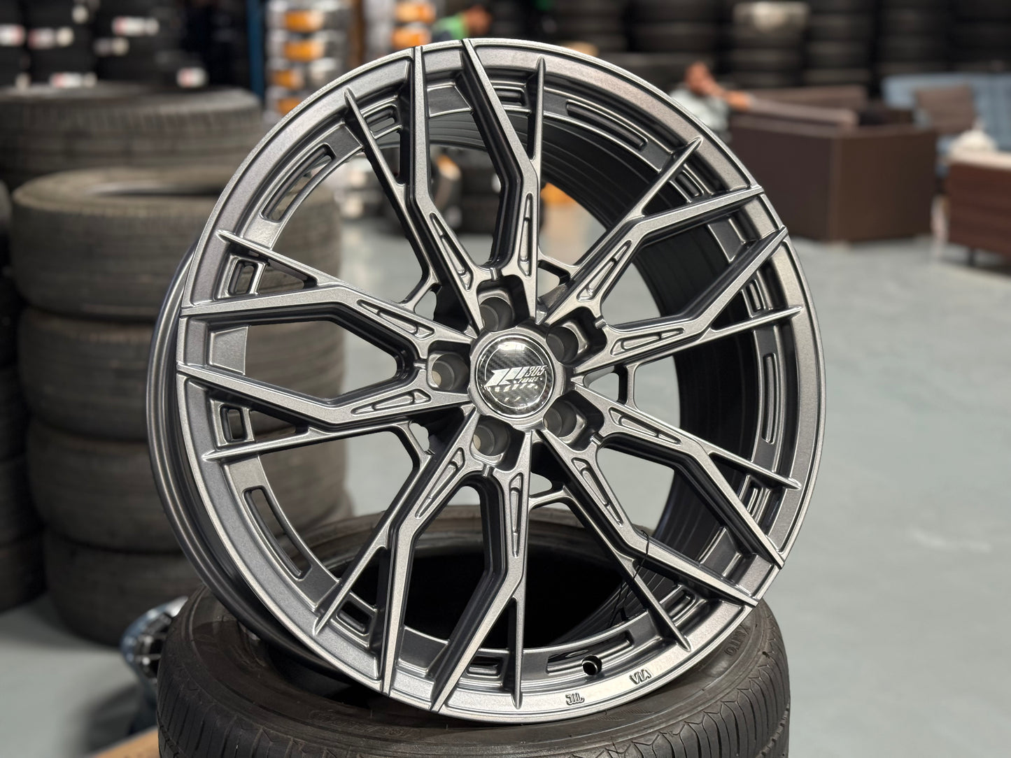 New 20x9 ET40 305Forged FT123 (4 wheel) 5x108 Gun Metal