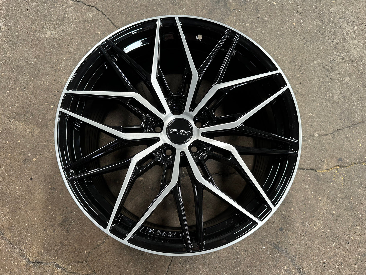 New 20x8.5 ET30 20x10 ET38 Varro VD40X (4 wheel) 5x112 Gloss Black