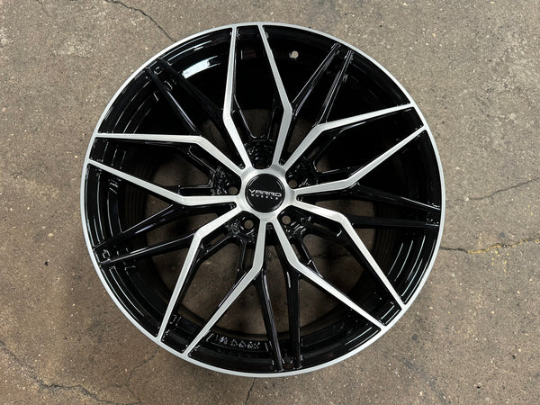 New 20x8.5 ET30 20x10 ET38 Varro VD40X (4 wheel) 5x112 Gloss Black