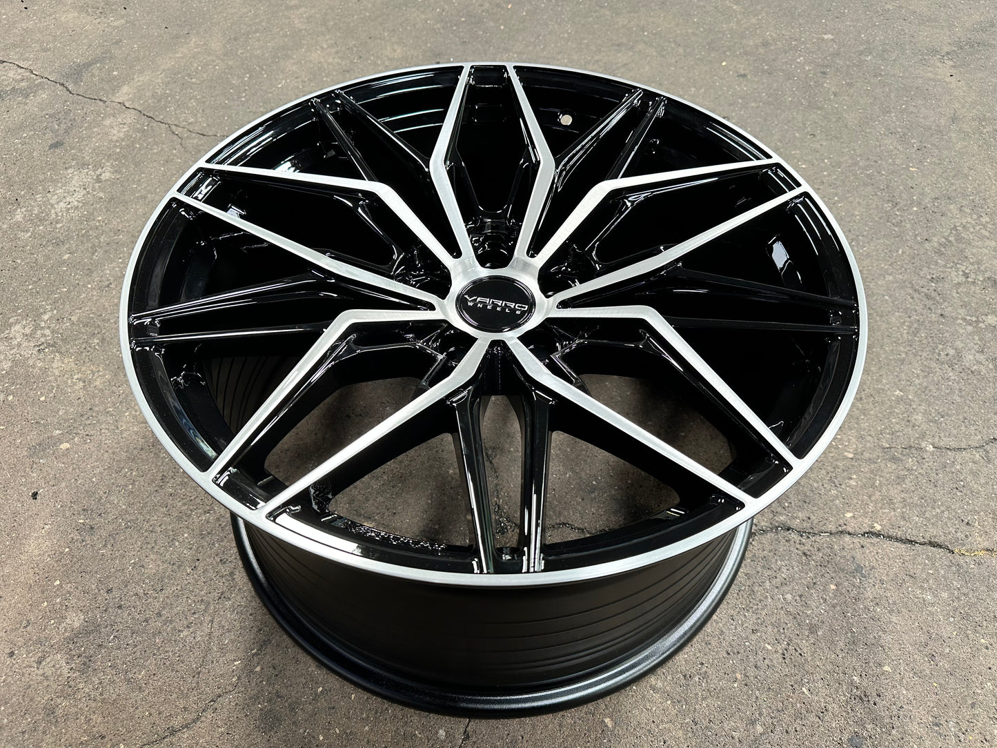 New 20x8.5 ET30 20x10 ET38 Varro VD40X (4 wheel) 5x112 Gloss Black