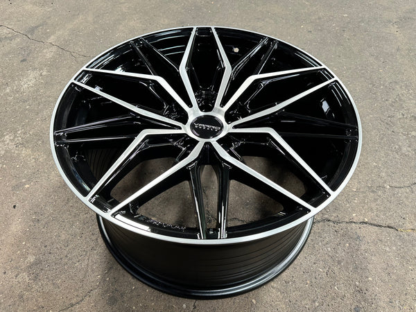 New 20x8.5 ET30 20x10 ET38 Varro VD40X (4 wheel) 5x112 Gloss Black