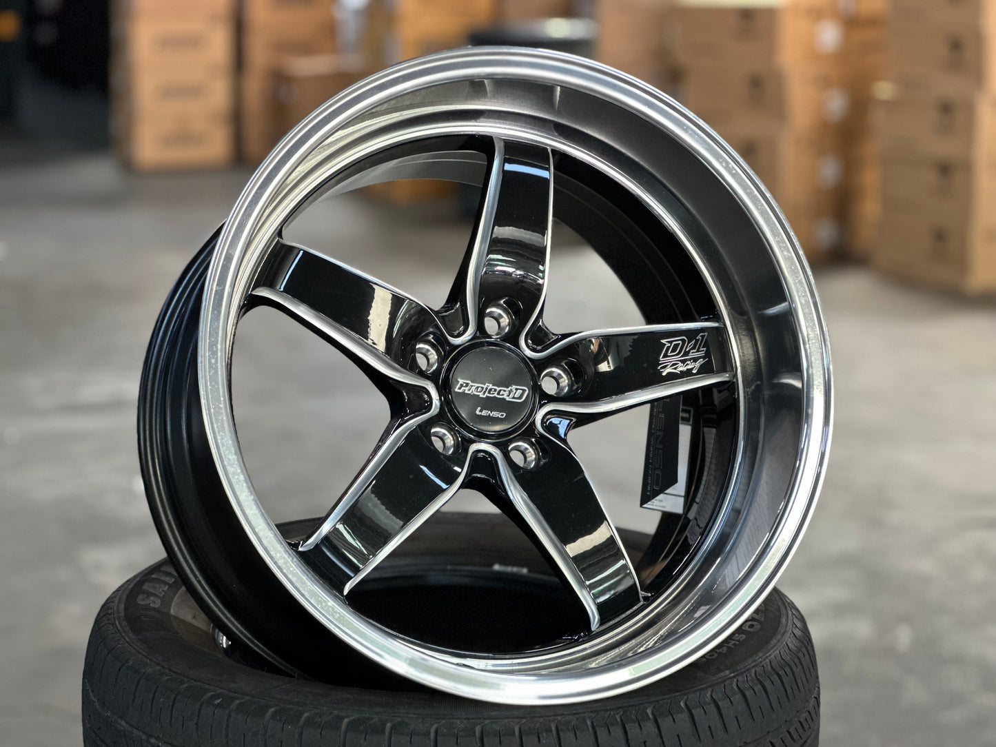 [Bundle] New 18x10.5J ET20 Lenso D1 Racing (2 wheels) Black 5X114.3