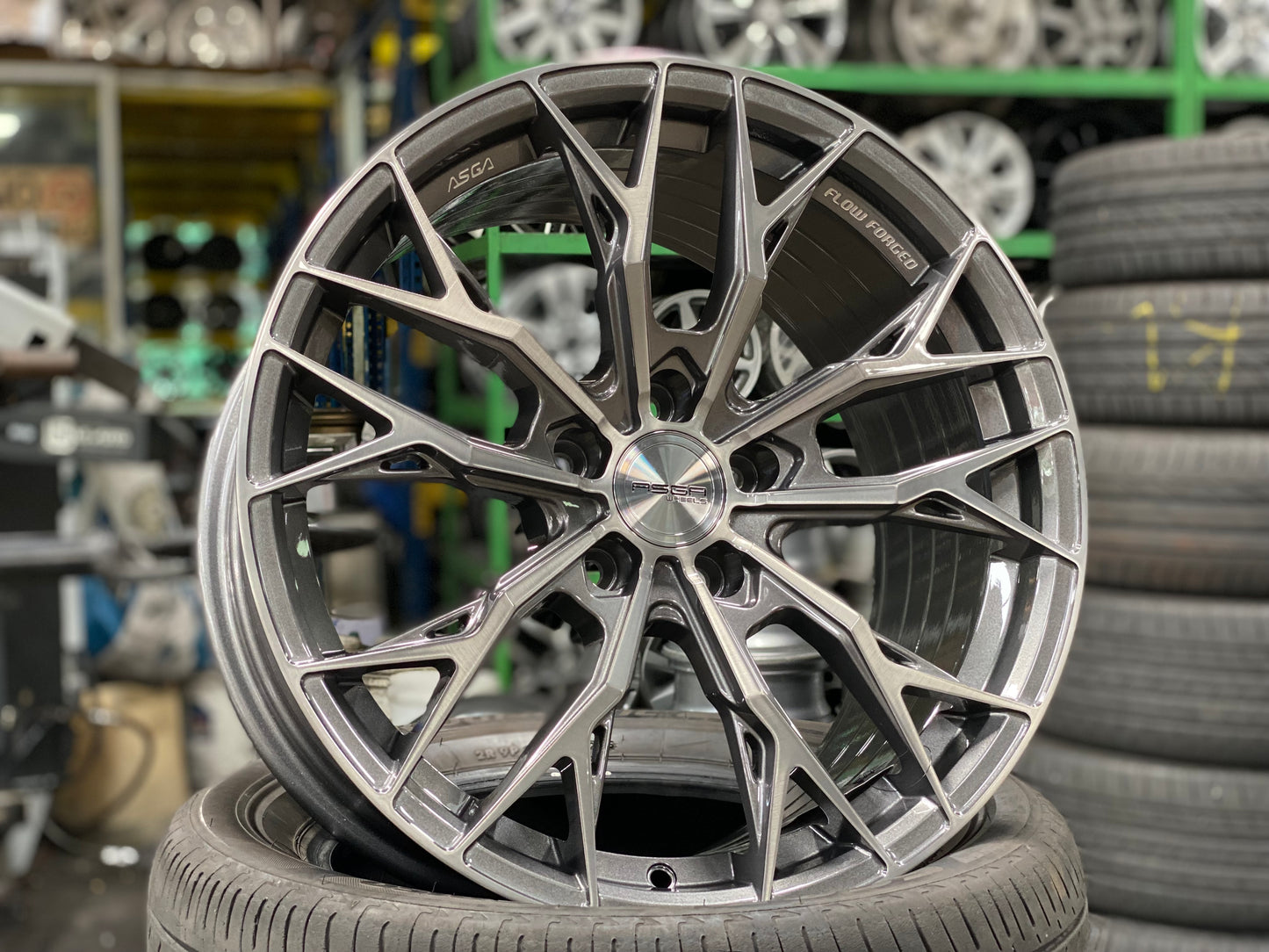 [Bundle] New 18X8.5 ET43 Asga ARF10 (2 wheel) DGM 5X112