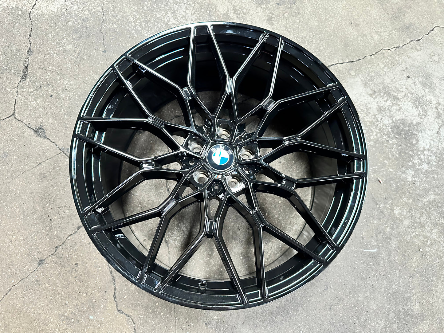 New 20x8.5 ET26 20x9.5 ET37 BMW Style 1000M (4 wheel) 5x112 Gloss Black