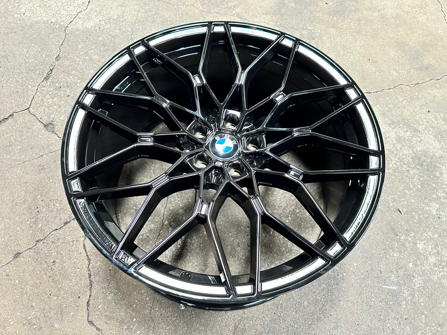 New 20x8.5 ET26 20x9.5 ET37 BMW Style 1000M (4 wheel) 5x112 Gloss Black