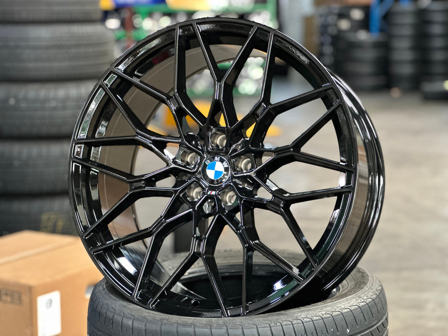 New 20x8.5 ET26 20x9.5 ET37 BMW Style 1000M (4 wheel) 5x112 Gloss Black